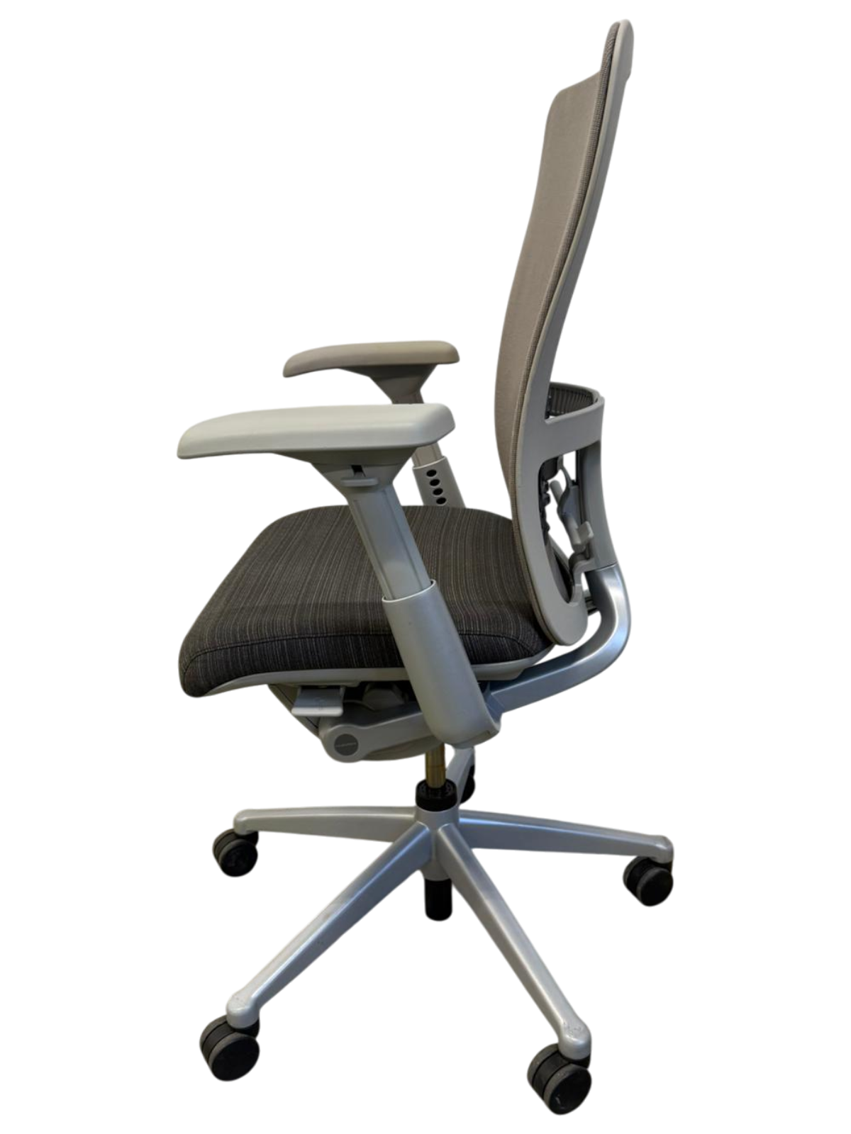 Haworth Zody Grey White